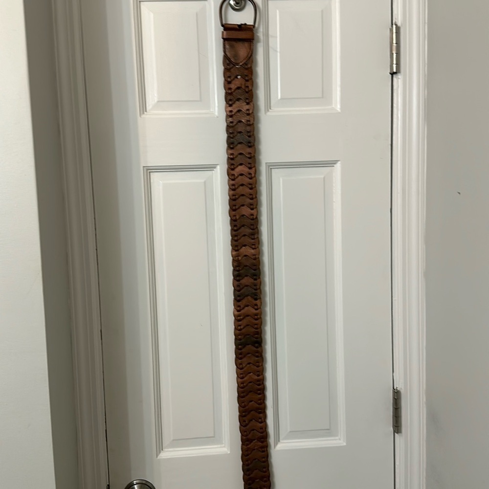 Women’s leather belt Bronze tones 100% leather 2.25” wide 41” long S